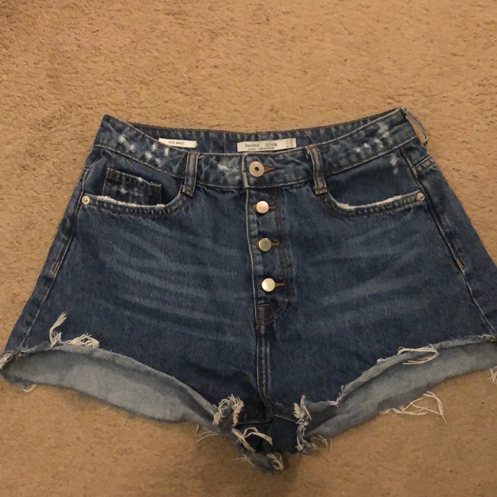 High Wasted Bershka Denim Shorts